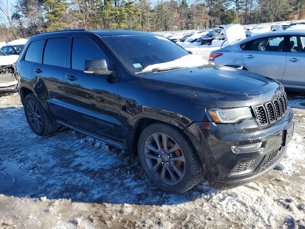 2019 Jeep Grand Cherokee Overland - zdjęcie 4