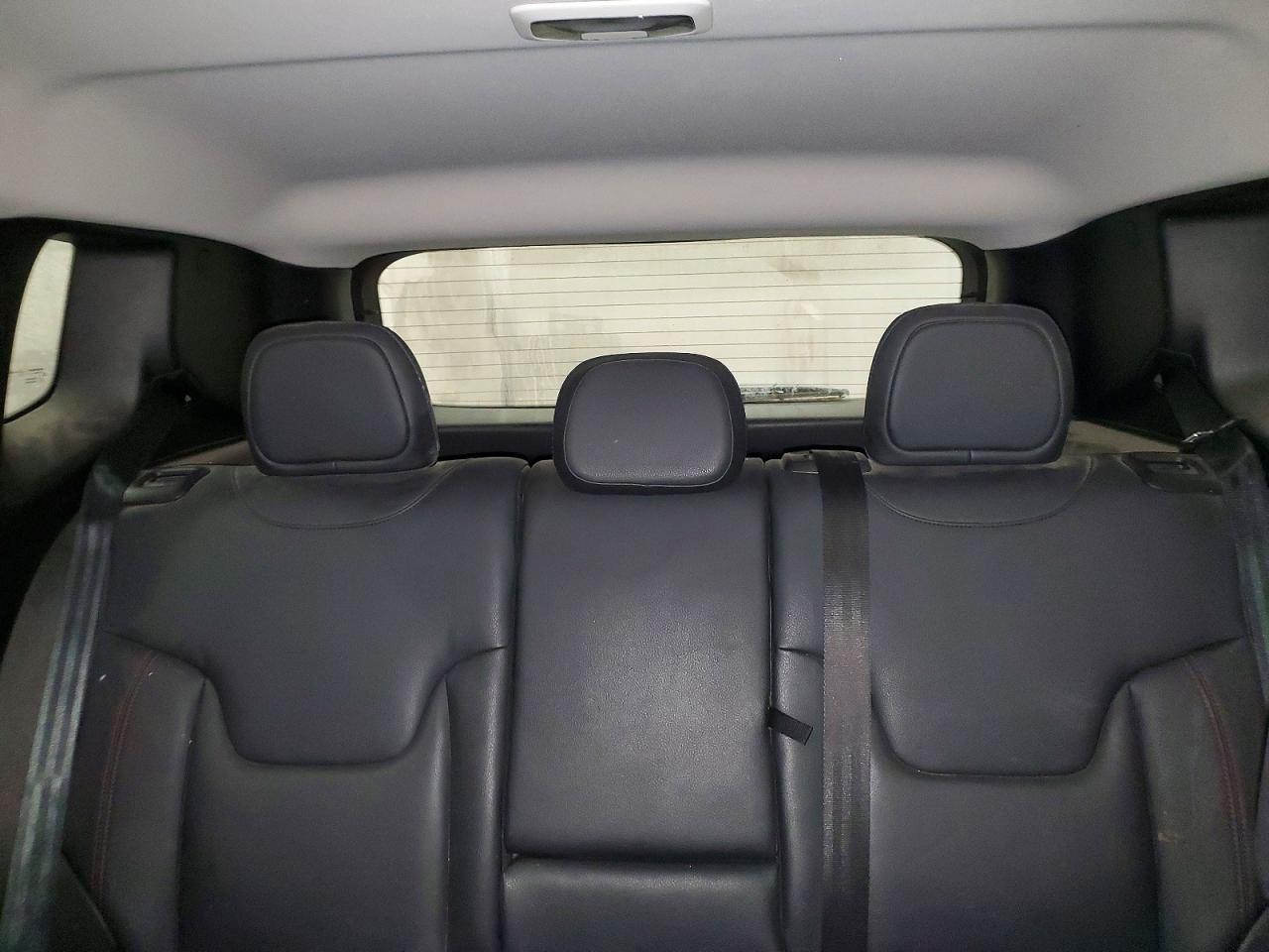 2021 Jeep Renegade Trailhawk - zdjęcie 10