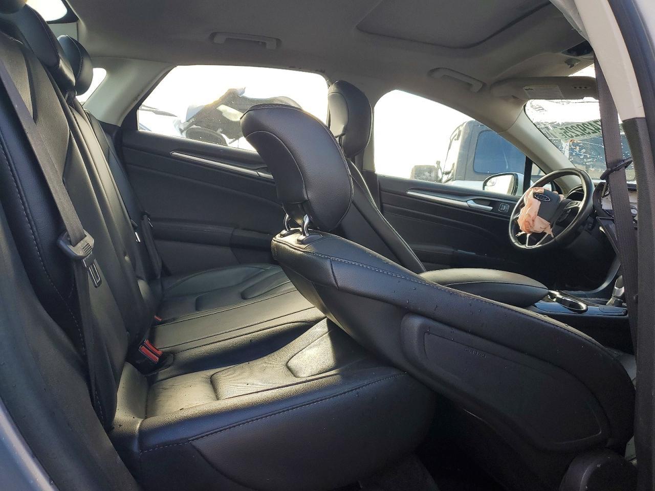 2014 Ford Fusion Titanium - zdjęcie 10