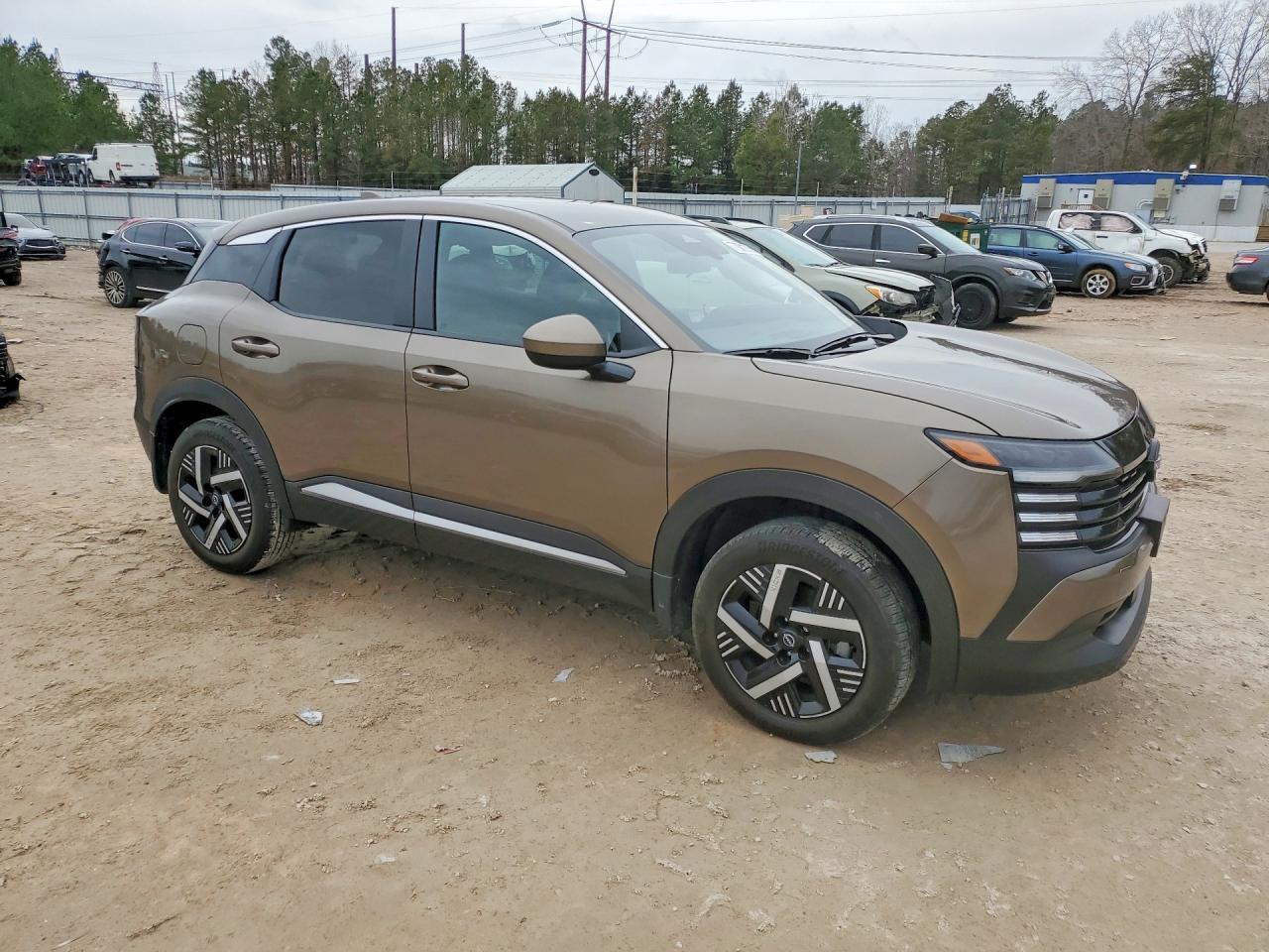 2025 Nissan Kicks Sv - zdjęcie 4