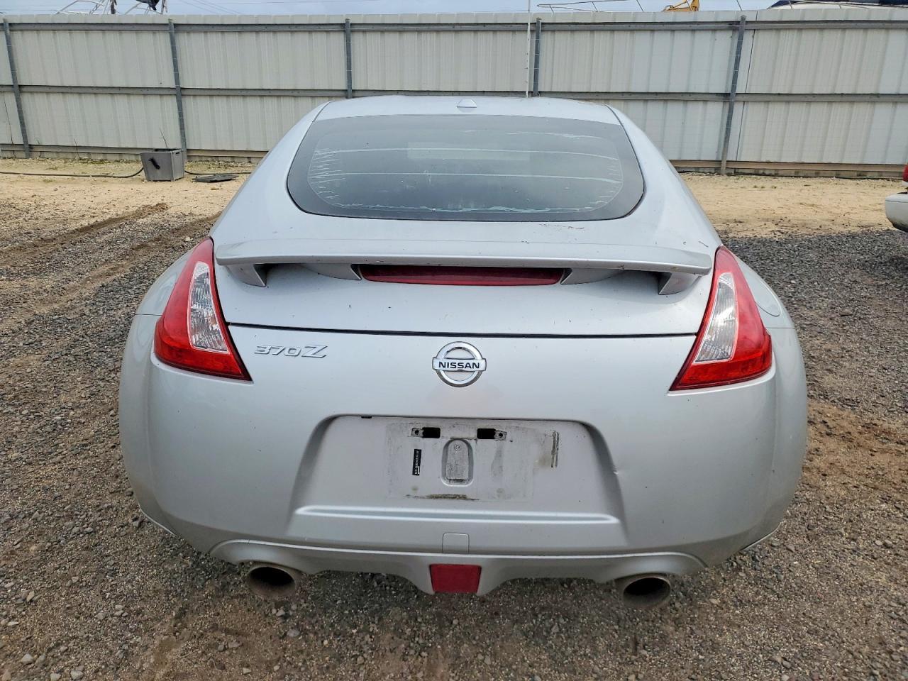 2016 Nissan 370Z Base - zdjęcie 10
