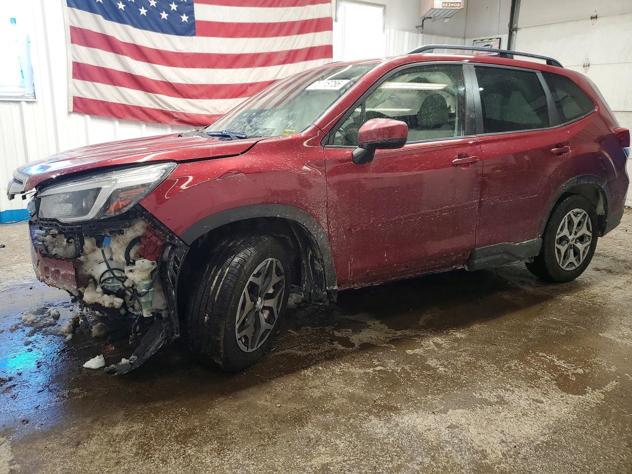 2021 Subaru Forester Premium - zdjęcie główne