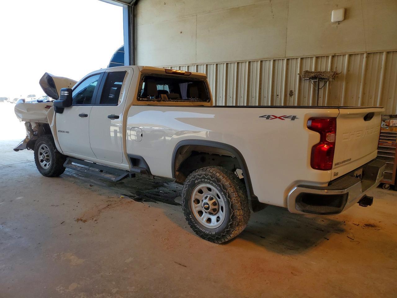 2023 Chevrolet Silverado K2500 Heavy Duty - zdjęcie 2