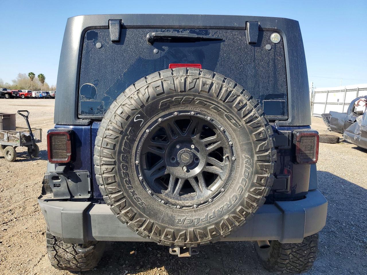 2013 Jeep Wrangler Unlimited Rubicon - zdjęcie 6