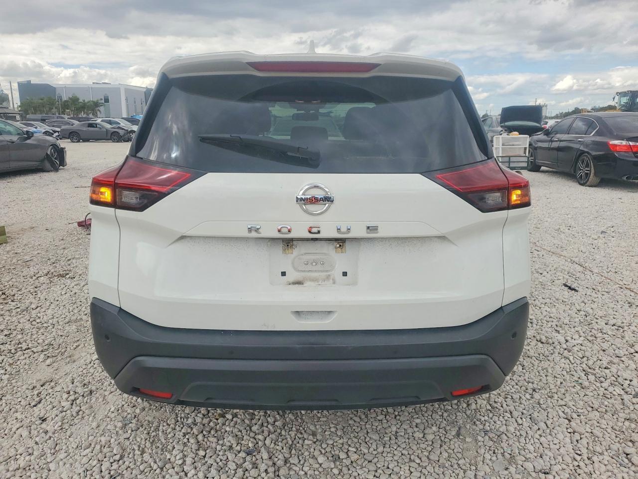 2021 Nissan Rogue S - zdjęcie 6