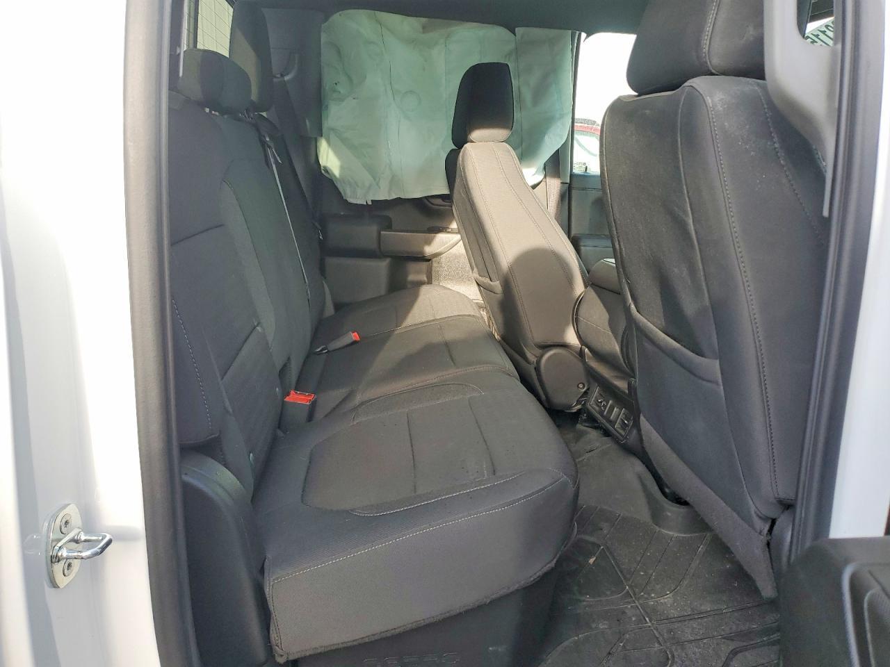 2020 Chevrolet Silverado K1500 Lt - zdjęcie 10