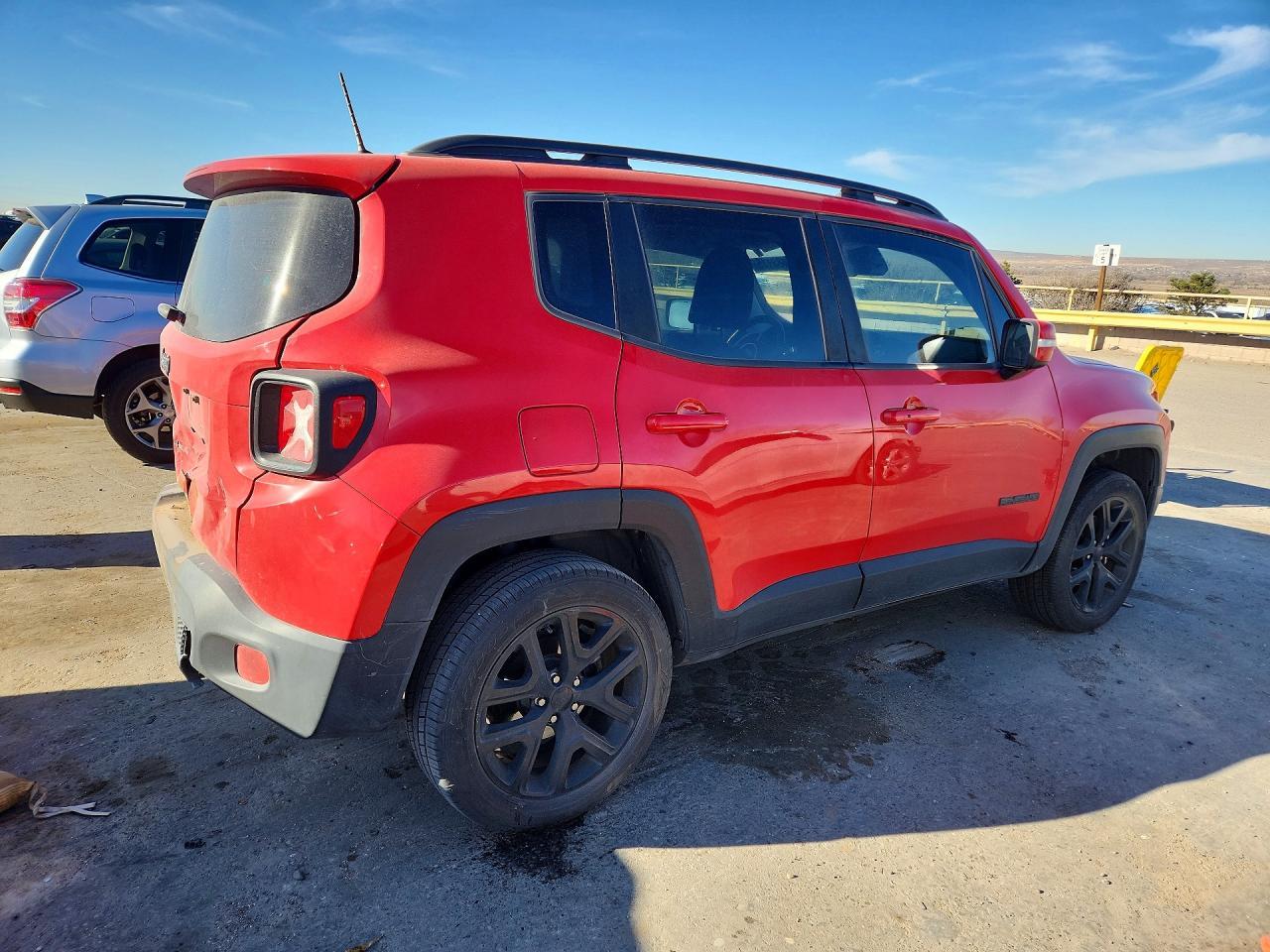 2018 Jeep Renegade Latitude - zdjęcie 3