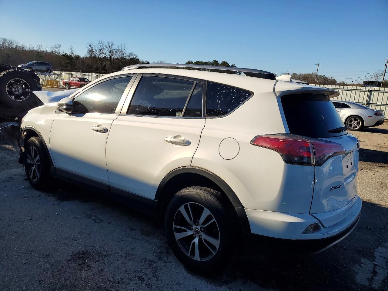 2018 Toyota Rav4 Xle - zdjęcie 2