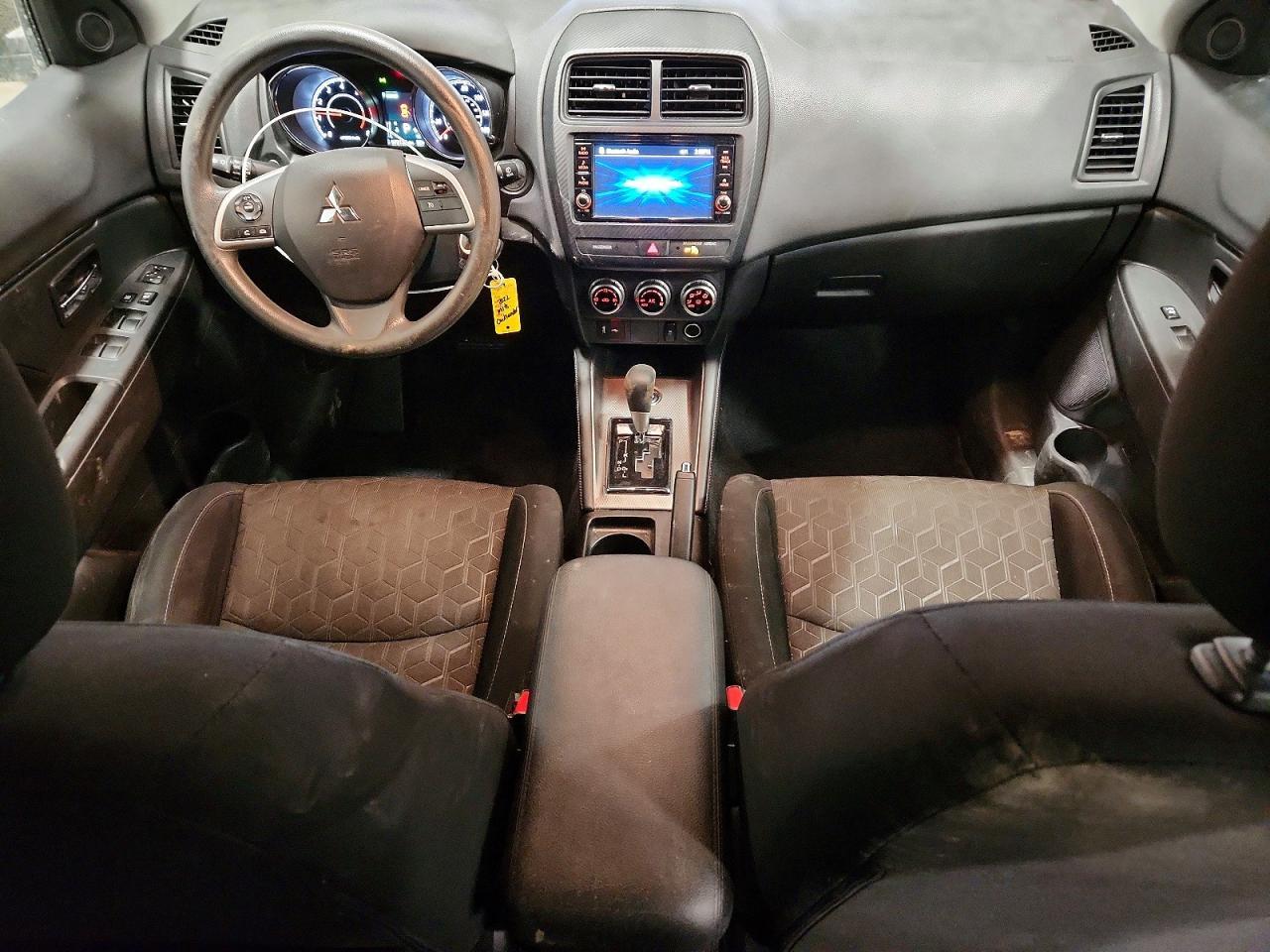 2022 Mitsubishi Outlander Sport Es - zdjęcie 8