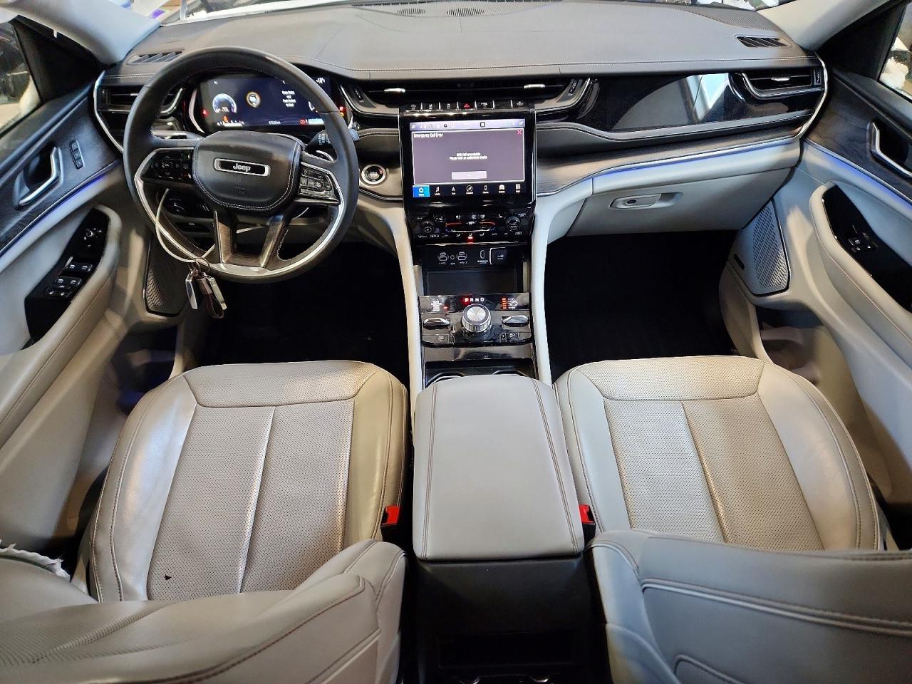 2023 Jeep Grand Cherokee Overland - zdjęcie 8