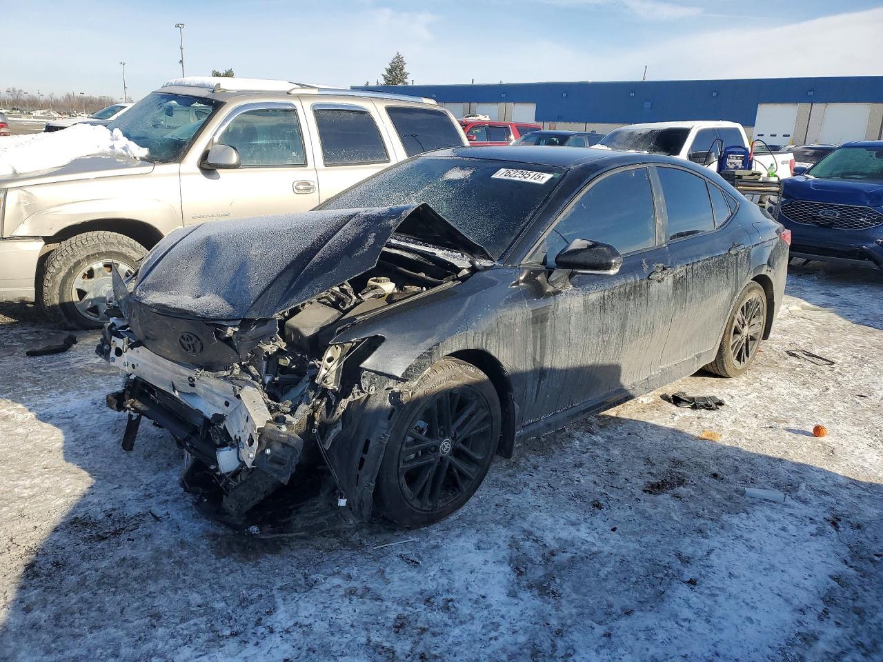 2025 Toyota Camry Xse - zdjęcie główne