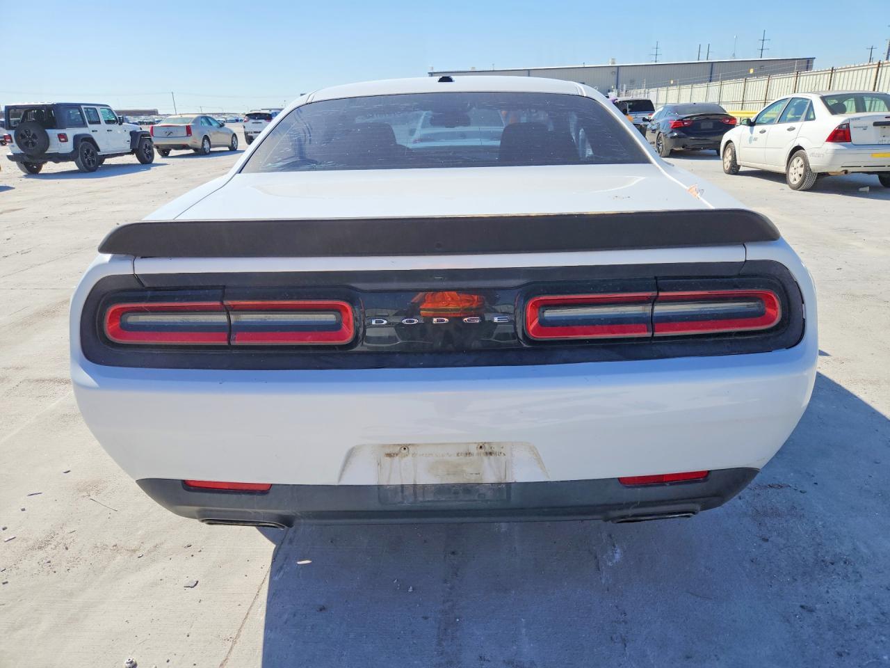 2015 Dodge Challenger Sxt - zdjęcie 6