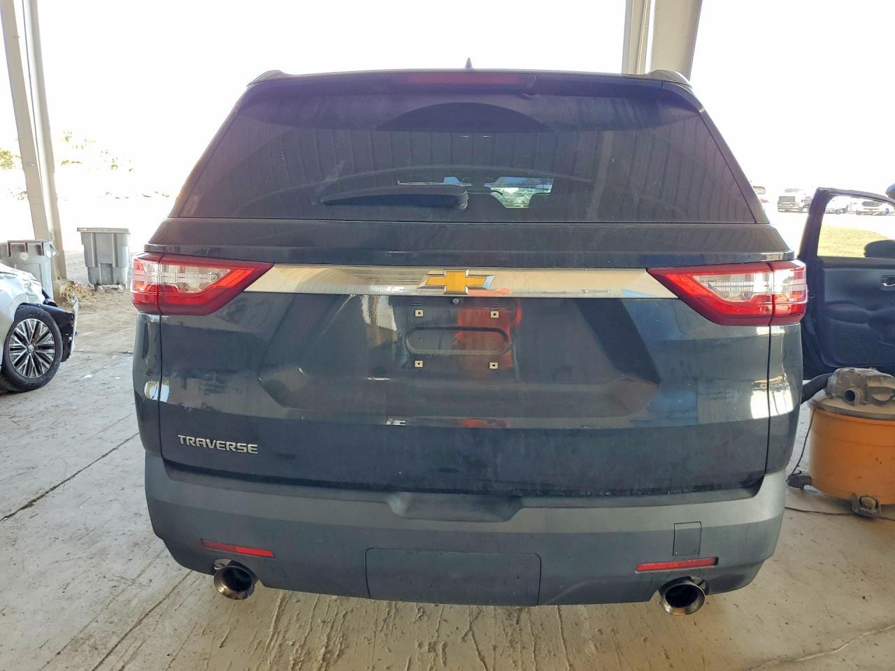 2020 Chevrolet Traverse Ls - zdjęcie 6