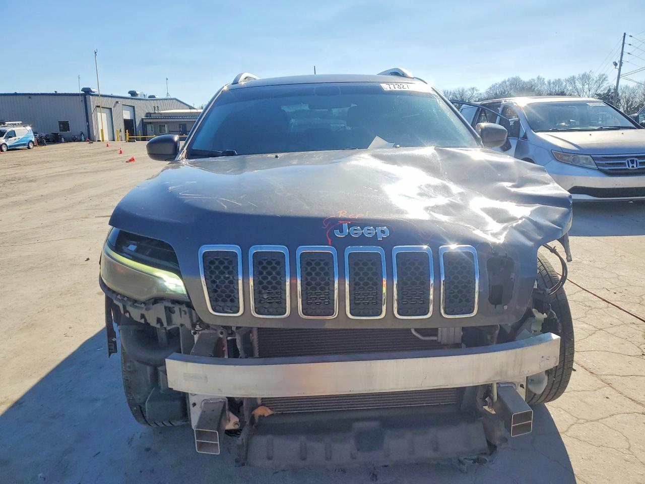 2019 Jeep Cherokee Latitude Plus - zdjęcie 5