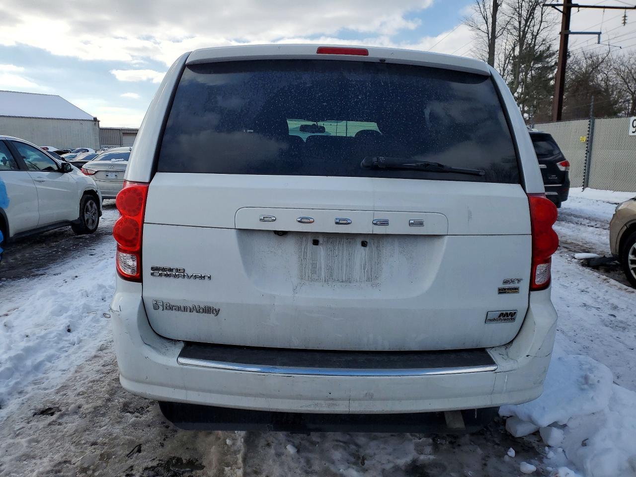2017 Dodge Grand Caravan Sxt - zdjęcie 6