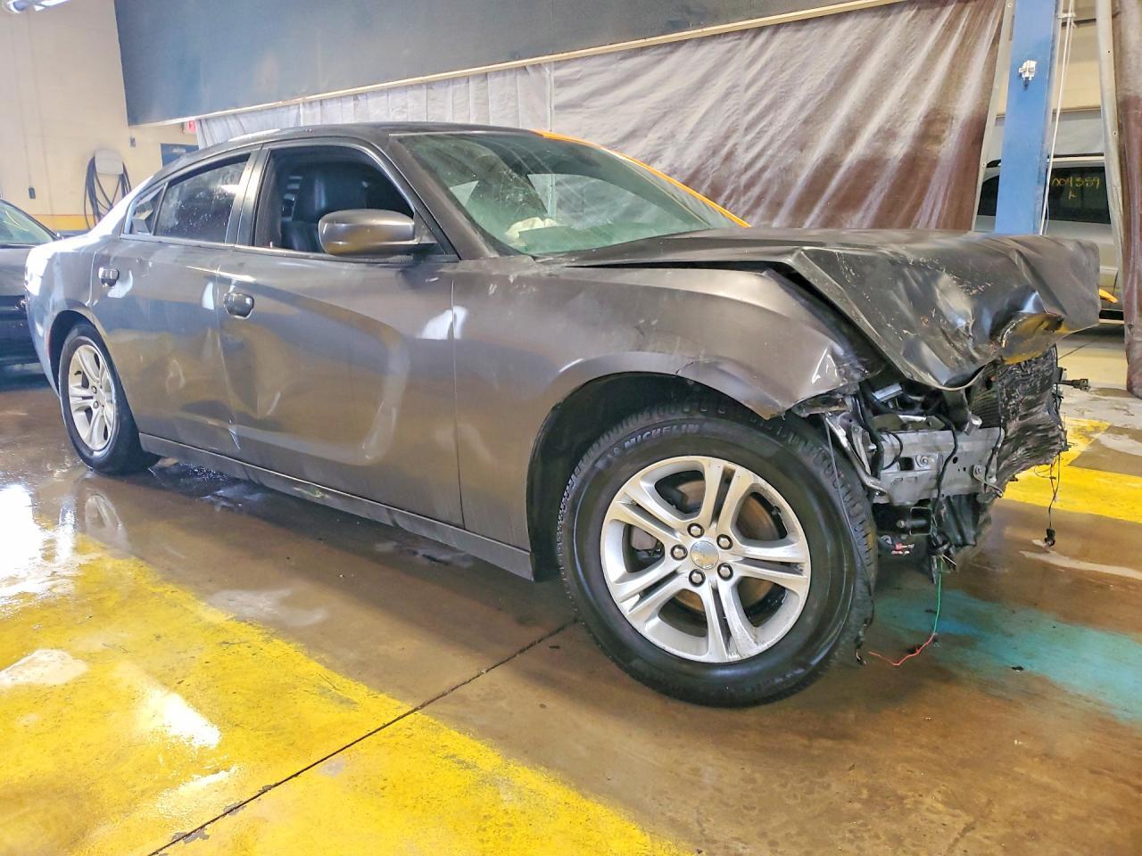 2019 Dodge Charger Sxt - zdjęcie 4