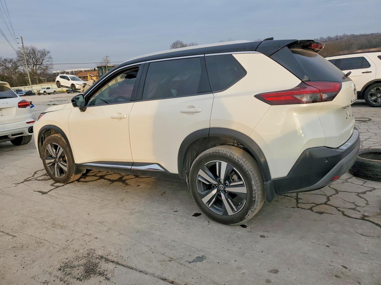 2021 Nissan Rogue Sl - zdjęcie 2