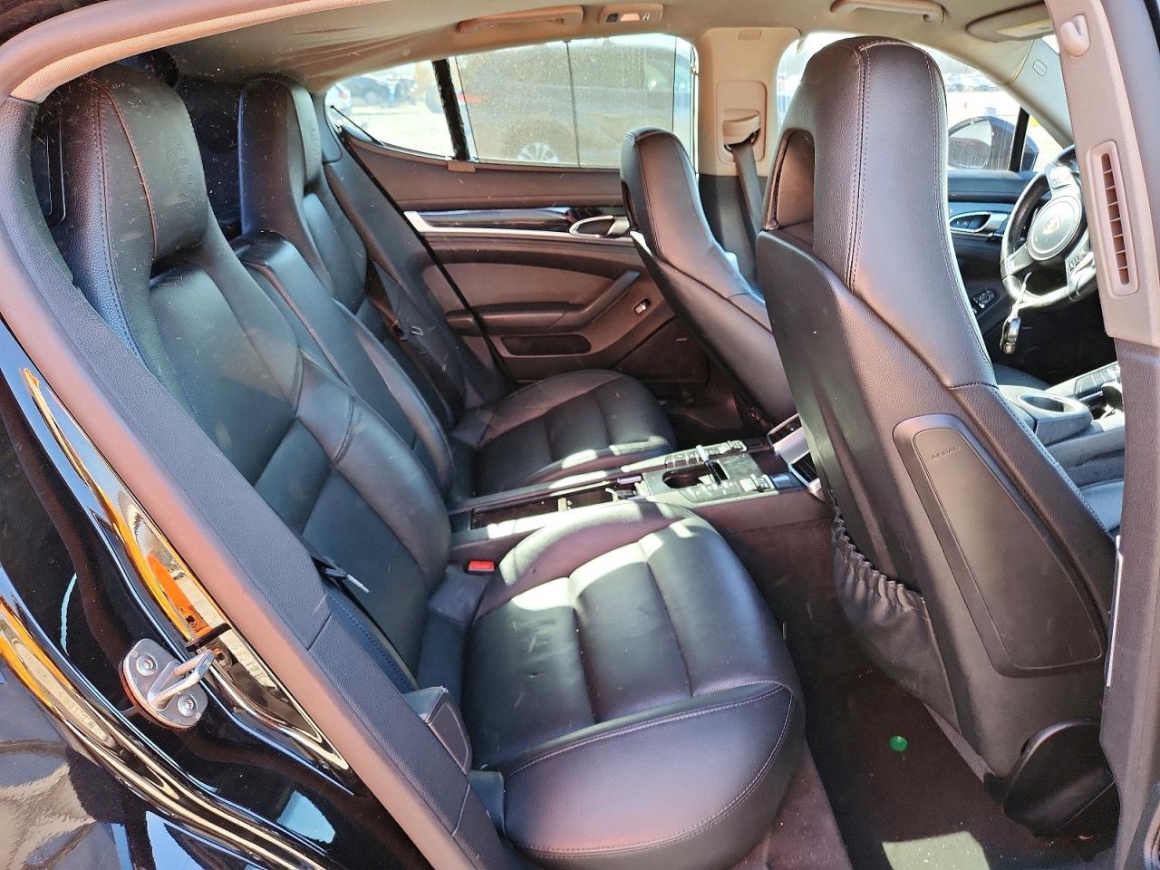 2016 Porsche Panamera 2 - zdjęcie 10