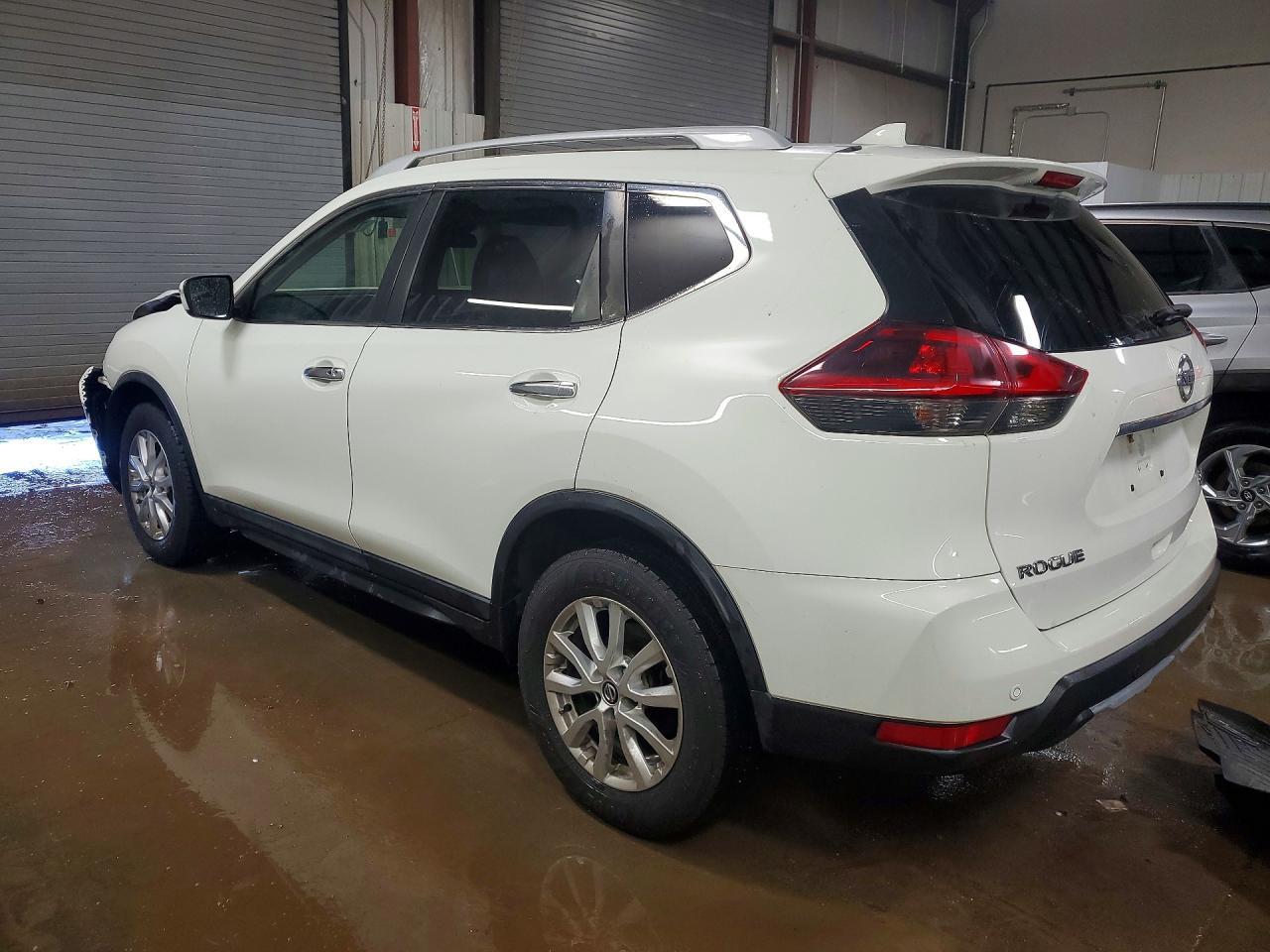 2020 Nissan Rogue Sv - zdjęcie 2