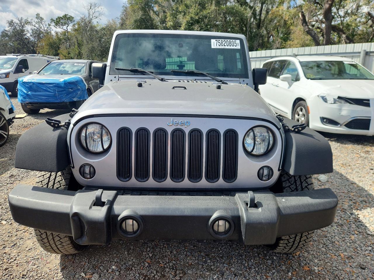 2014 Jeep Wrangler Unlimited Sport - zdjęcie 5