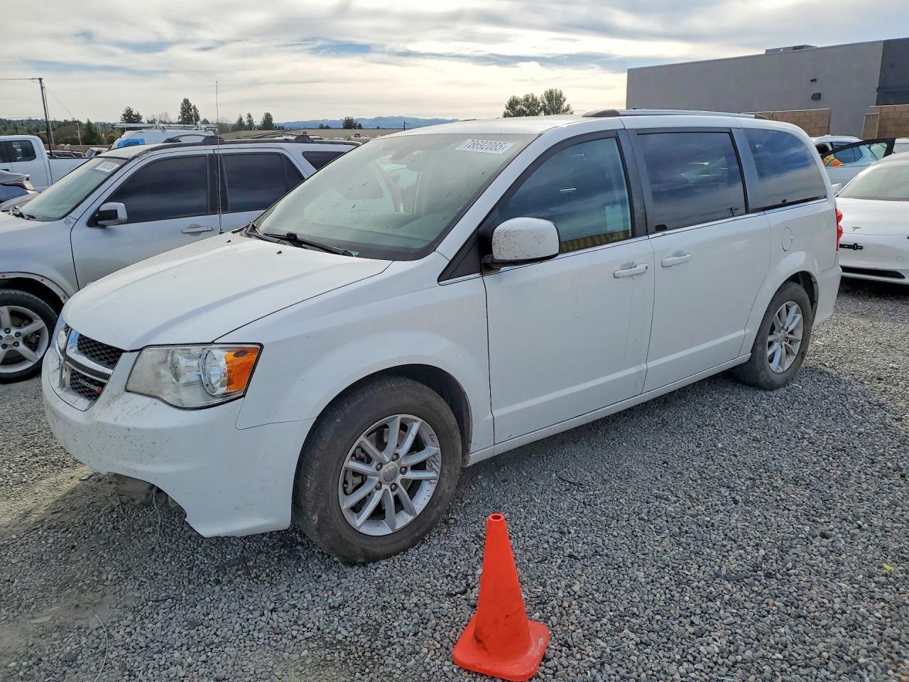 2019 Dodge Grand Caravan Sxt - zdjęcie główne