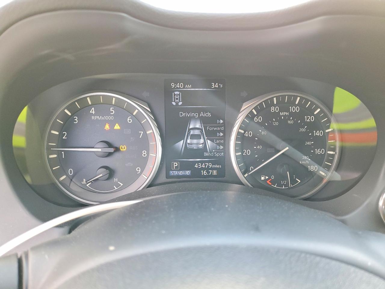 2021 Infiniti Q60 Red Sport 400 - zdjęcie 9