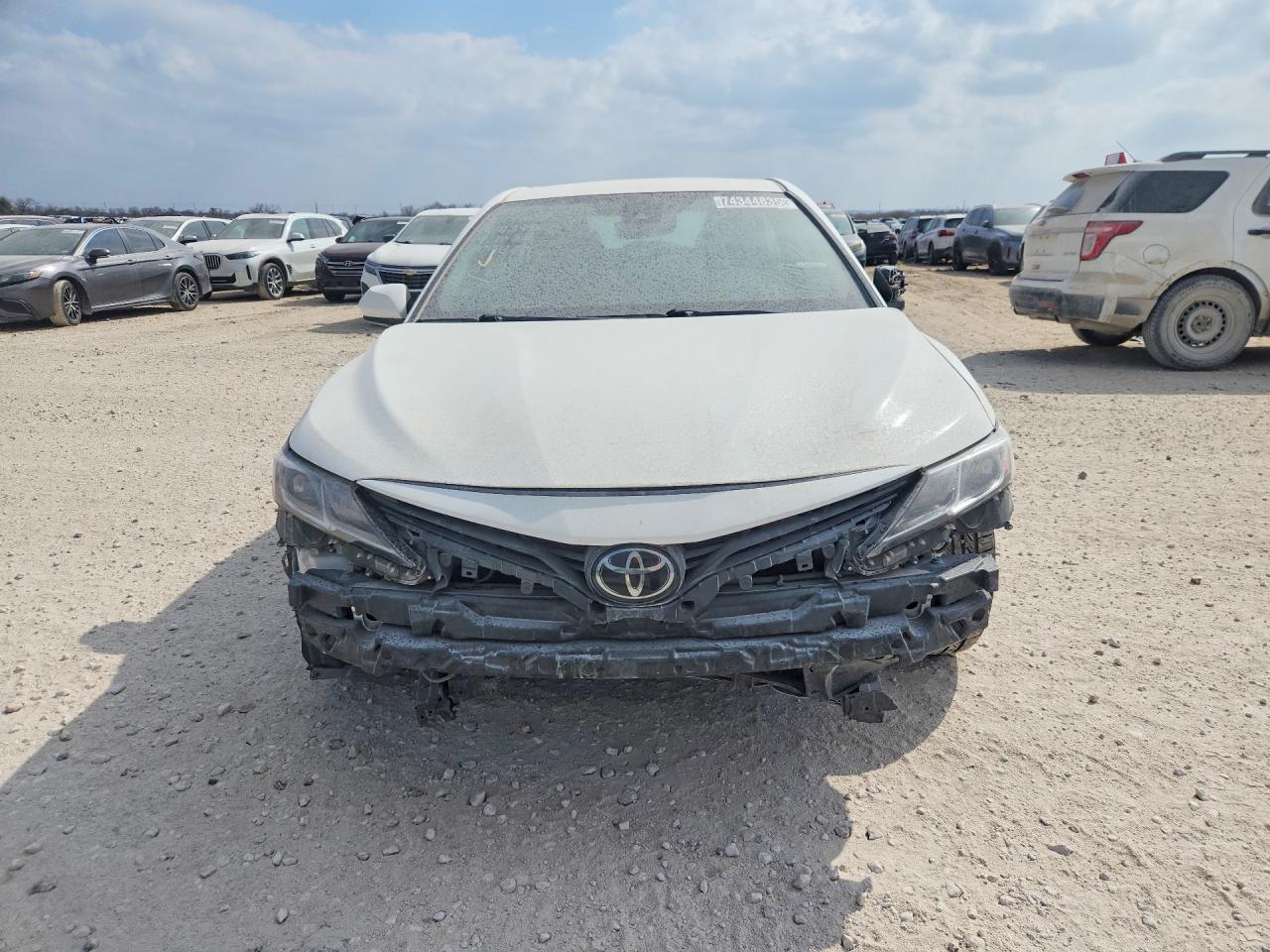 2024 Toyota Camry Le - zdjęcie 5