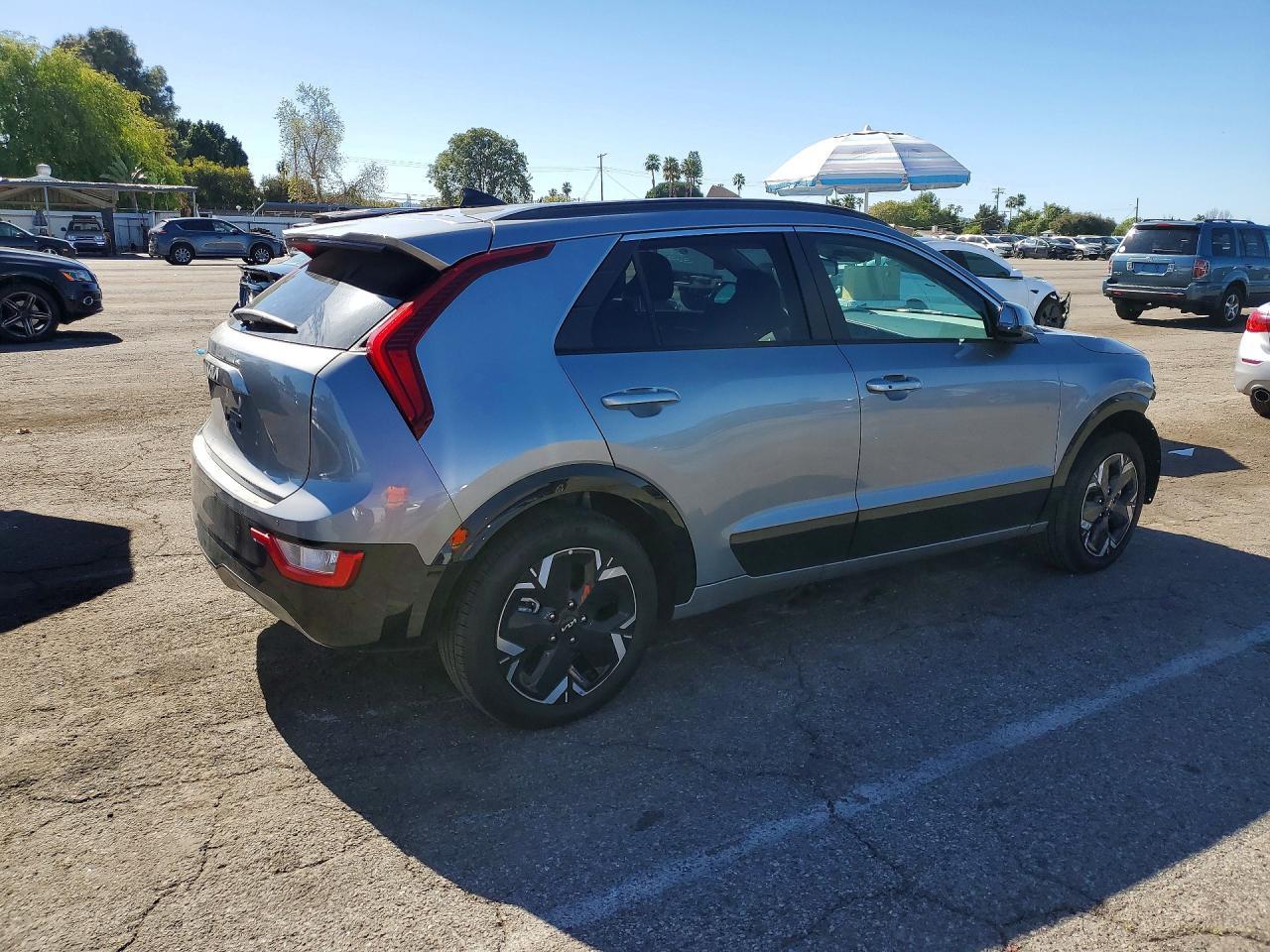 2025 Kia Niro Wind - zdjęcie 3
