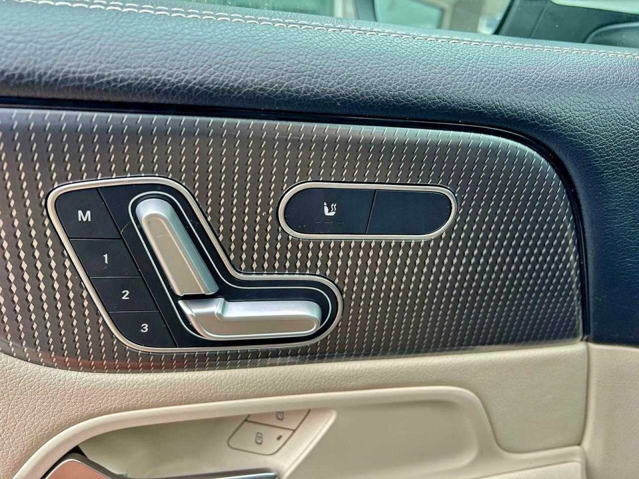 2020 Mercedes-Benz Glb 250 4Matic - zdjęcie 13