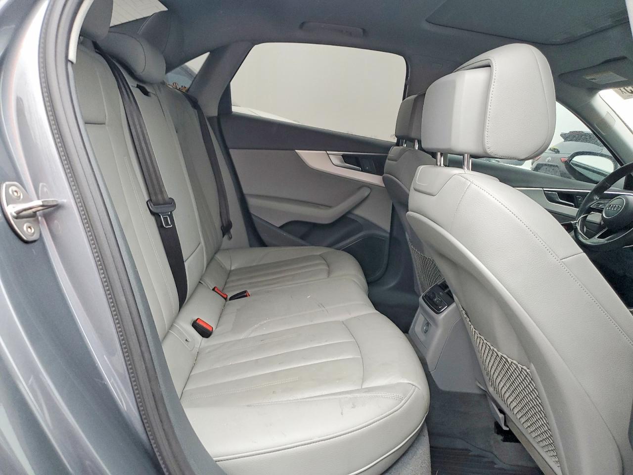 2018 Audi A4 Premium Plus - zdjęcie 10