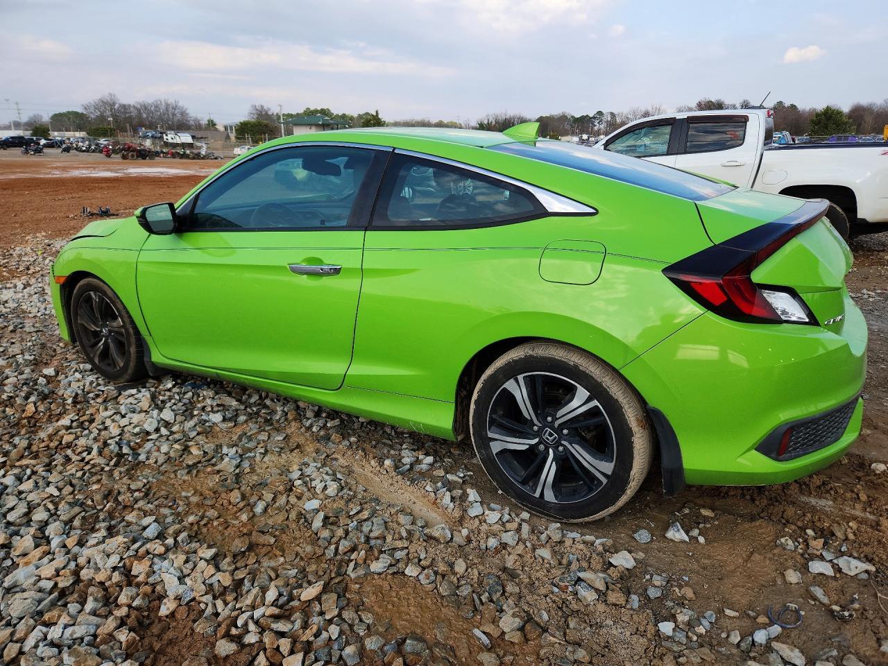 2017 Honda Civic Touring - zdjęcie 2