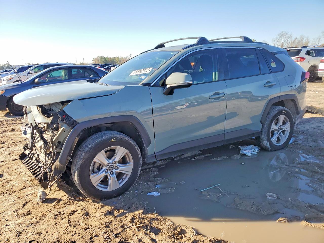 2020 Toyota Rav4 Xle - zdjęcie główne