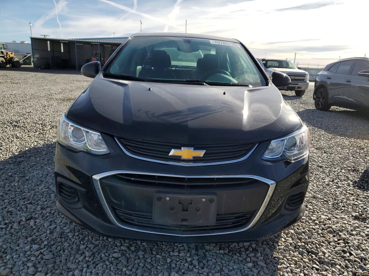 2020 Chevrolet Sonic Lt - zdjęcie 5