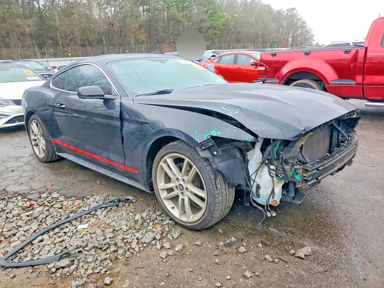 2017 Ford Mustang - zdjęcie 4