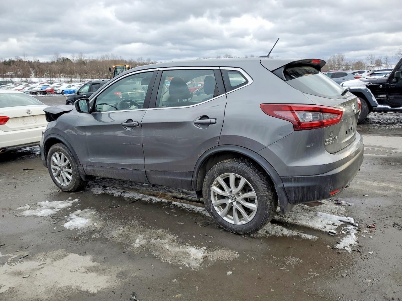 2022 Nissan Rogue Sport S - zdjęcie 2