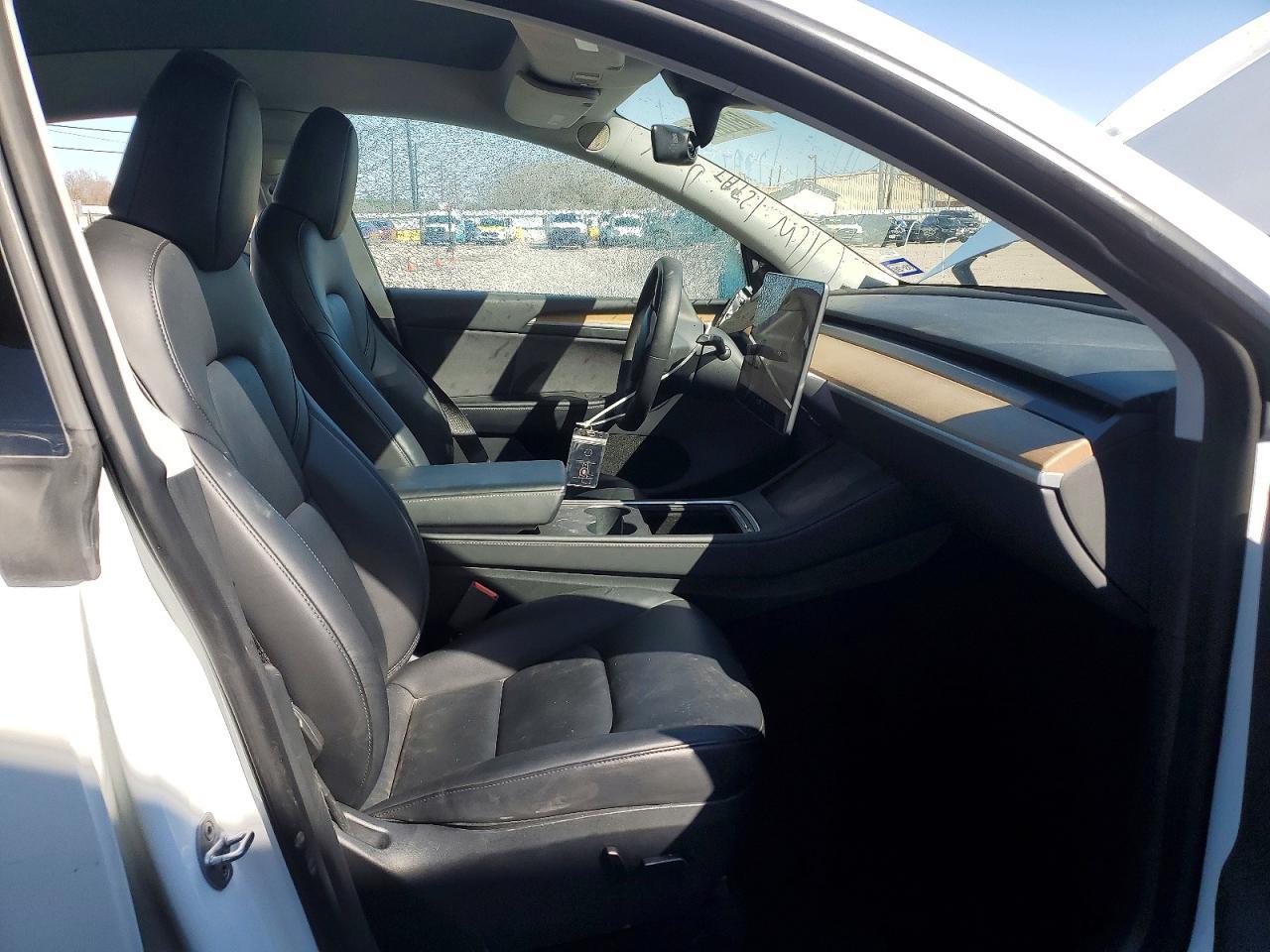 2023 Tesla Model Y - zdjęcie 7