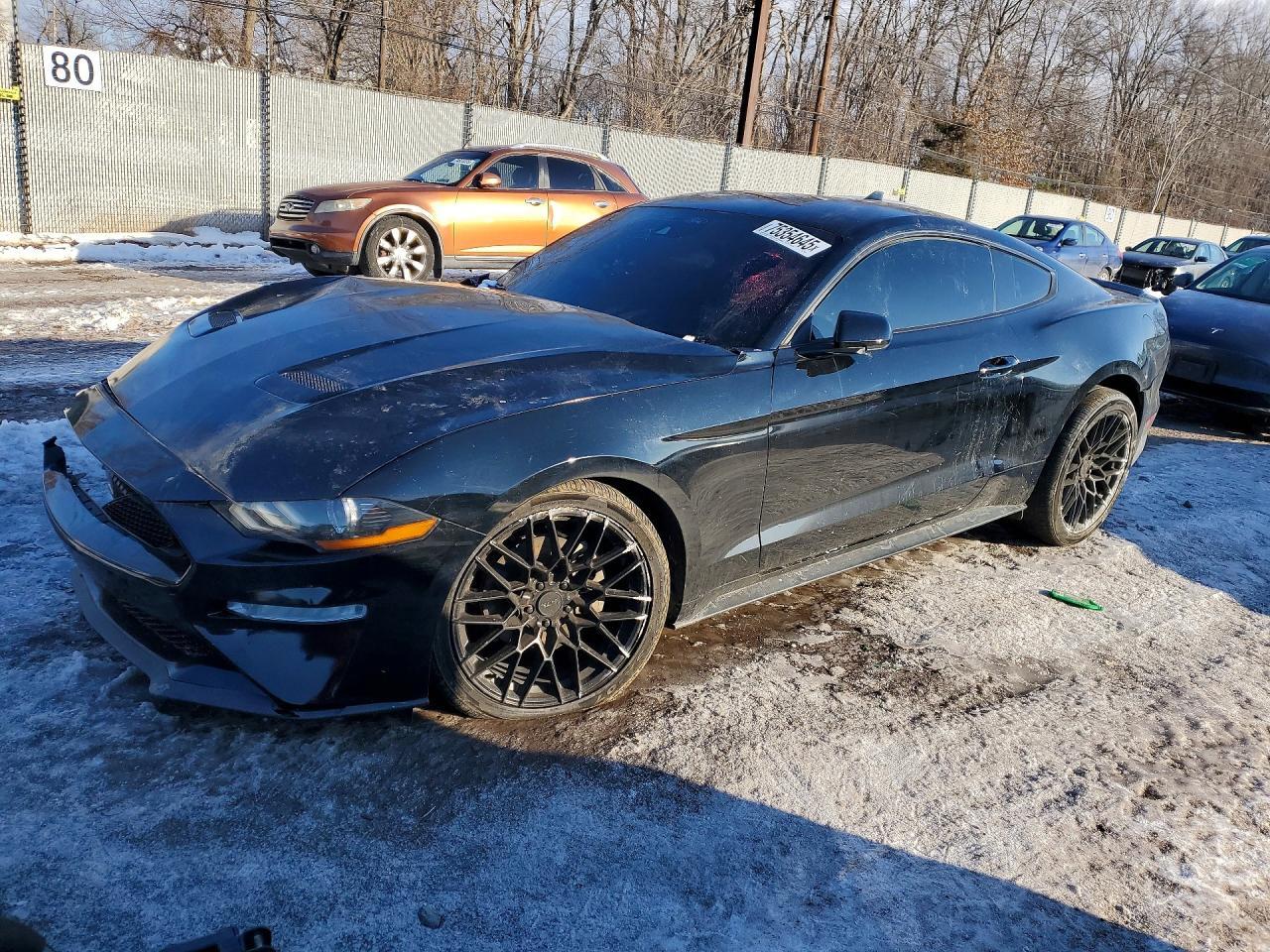 2021 Ford Mustang - zdjęcie główne