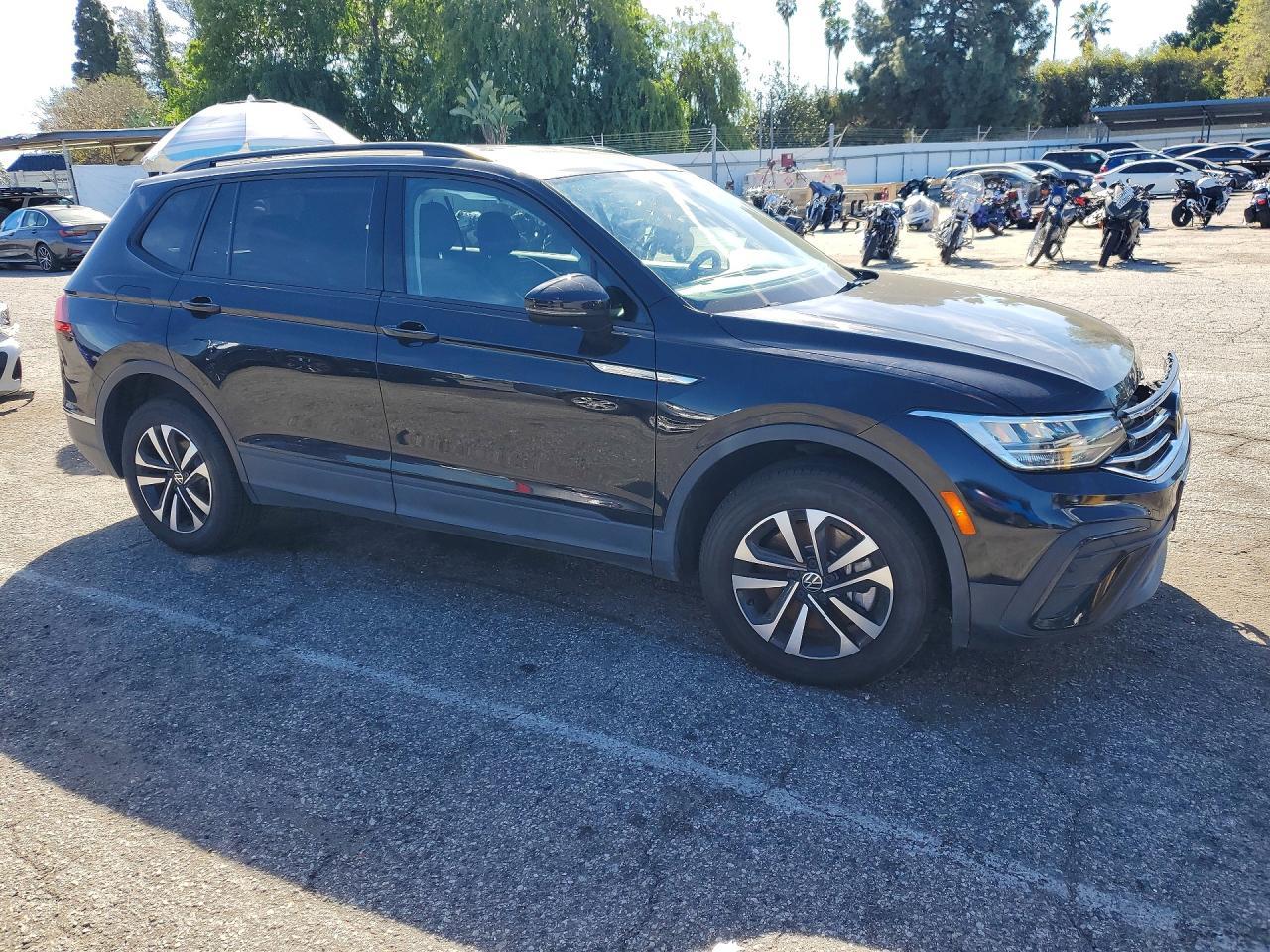 2022 Volkswagen Tiguan S - zdjęcie 4