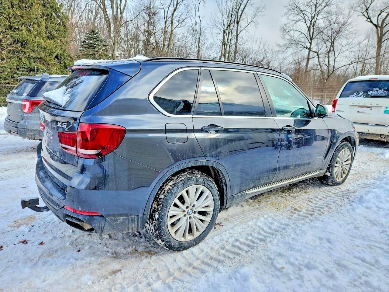 2015 BMW X5 xDrive50I - zdjęcie 3