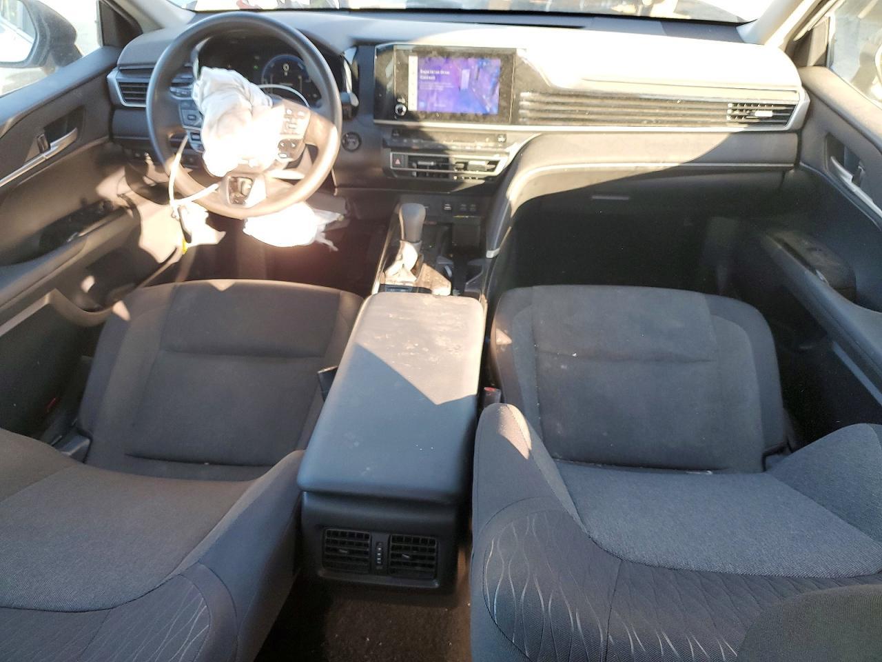 2025 Toyota Camry Xse - zdjęcie 8