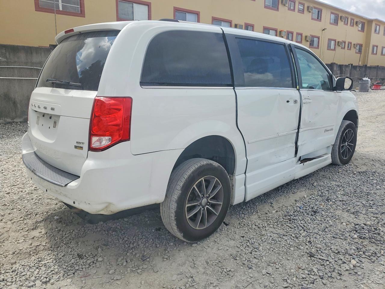 2017 Dodge Grand Caravan Sxt - zdjęcie 3