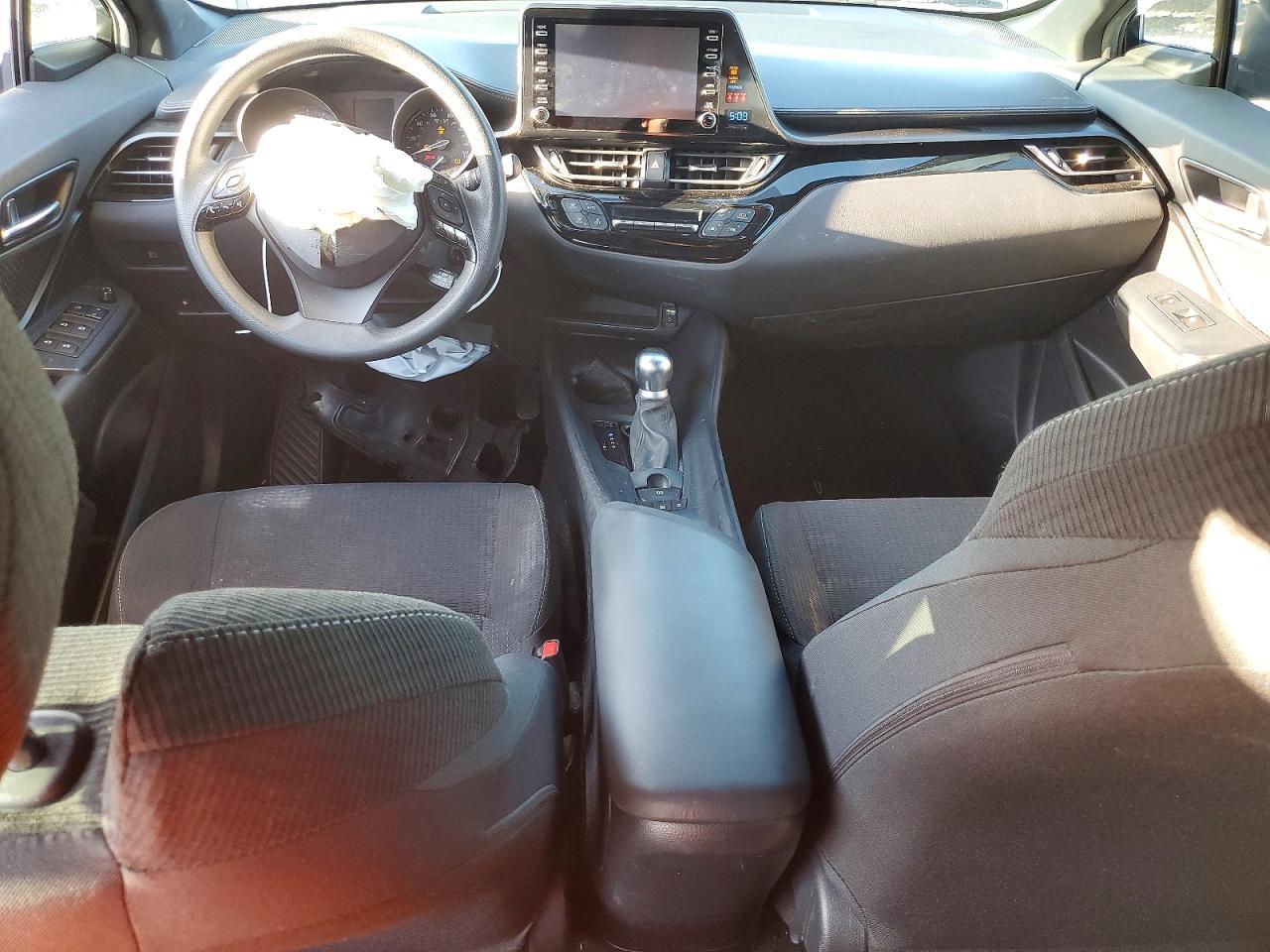 2019 Toyota C-Hr Xle - zdjęcie 8