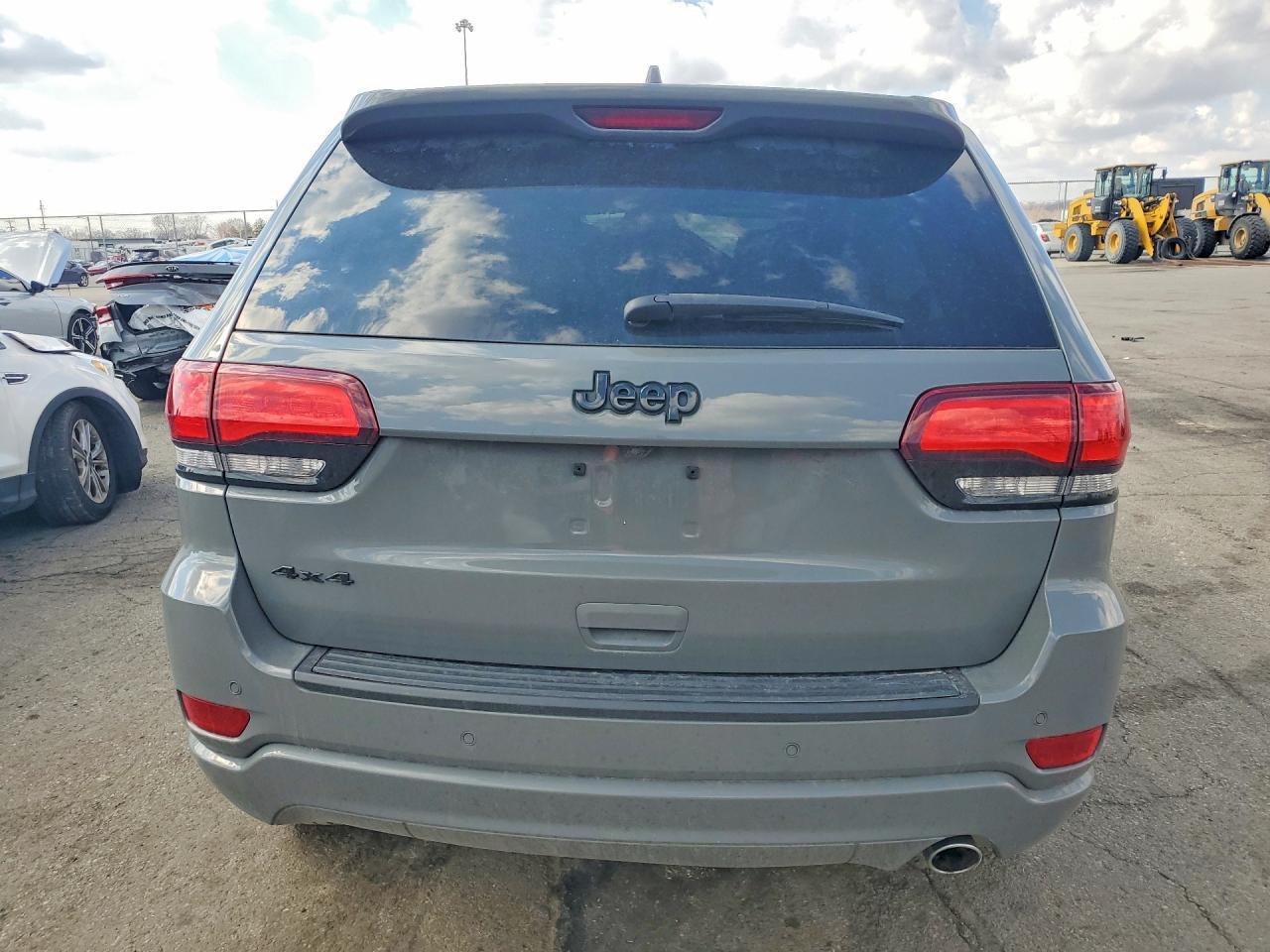 2021 Jeep Grand Cherokee Laredo - zdjęcie 6