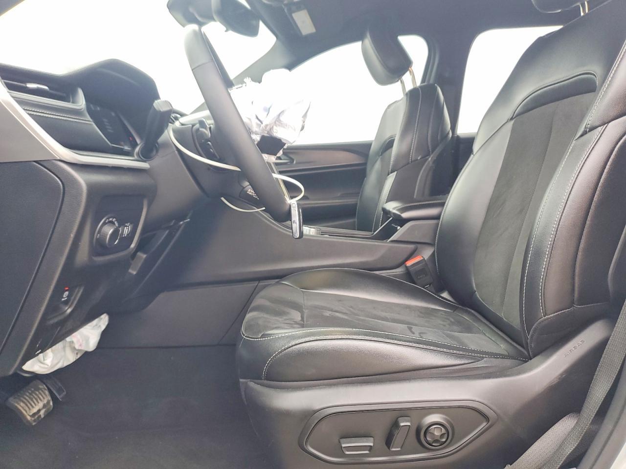 2024 Jeep Grand Cherokee L Laredo - zdjęcie 7