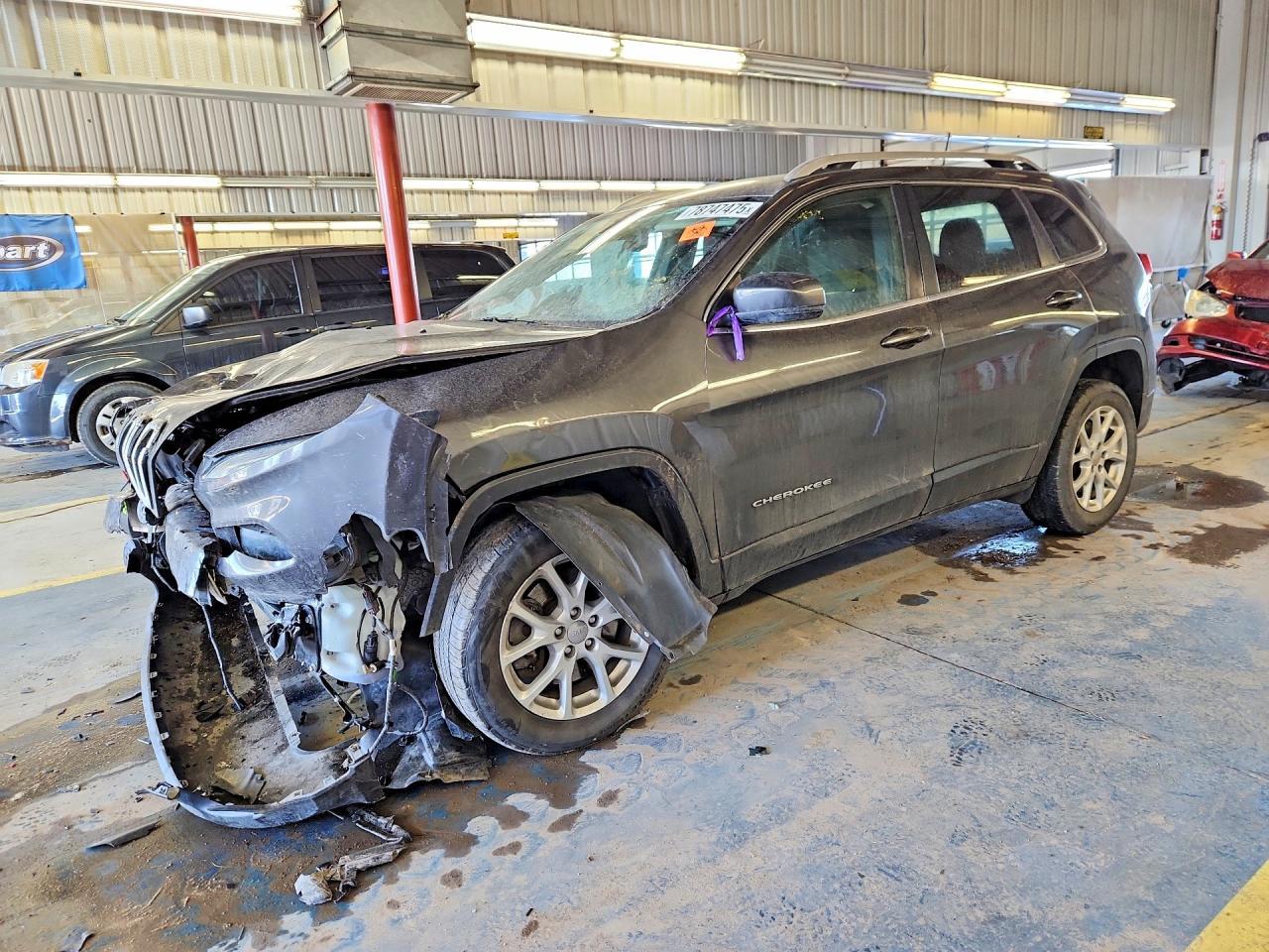2016 Jeep Cherokee Latitude - zdjęcie główne