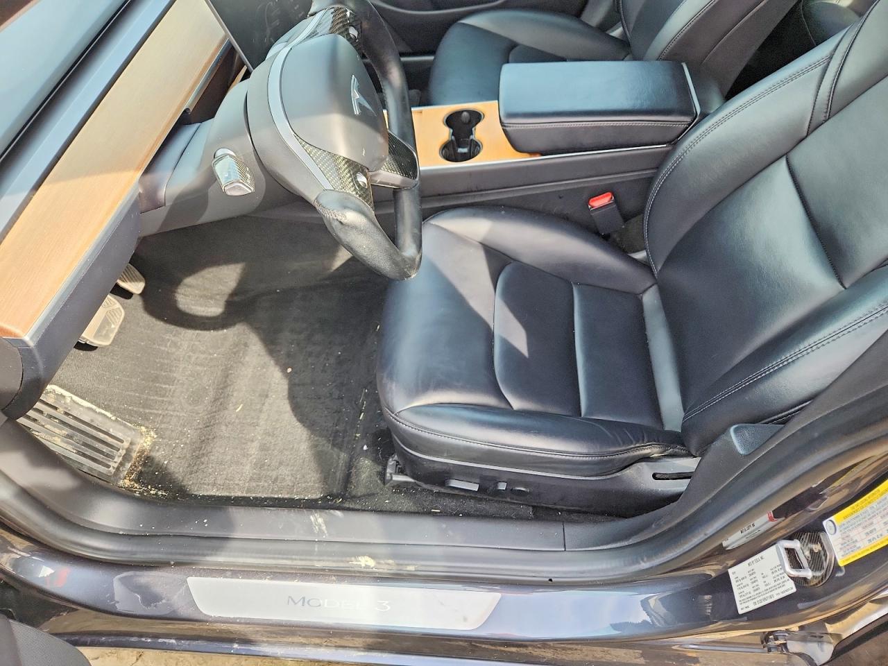 2018 Tesla Model 3 - zdjęcie 7