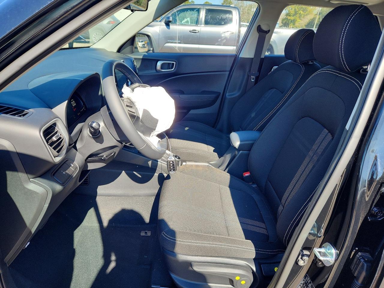 2026 Hyundai Venue Sel - zdjęcie 7