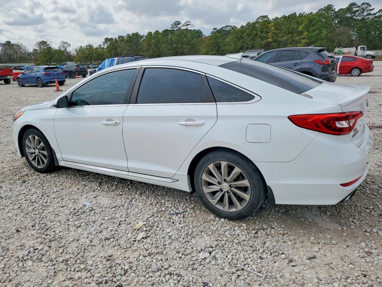 2017 Hyundai Sonata Sport - zdjęcie 2