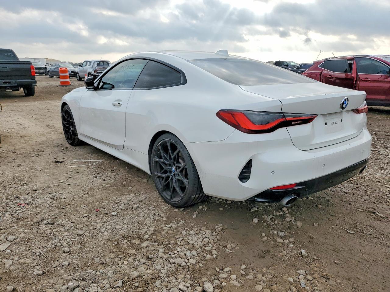 2021 BMW 430I - zdjęcie 2