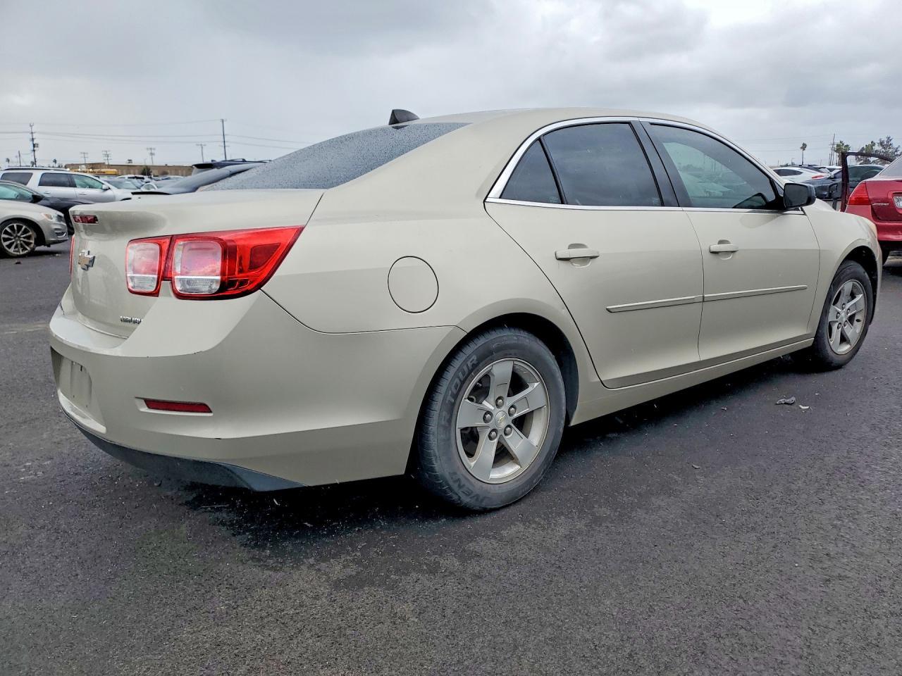2013 Chev Malibu Ls - zdjęcie 3